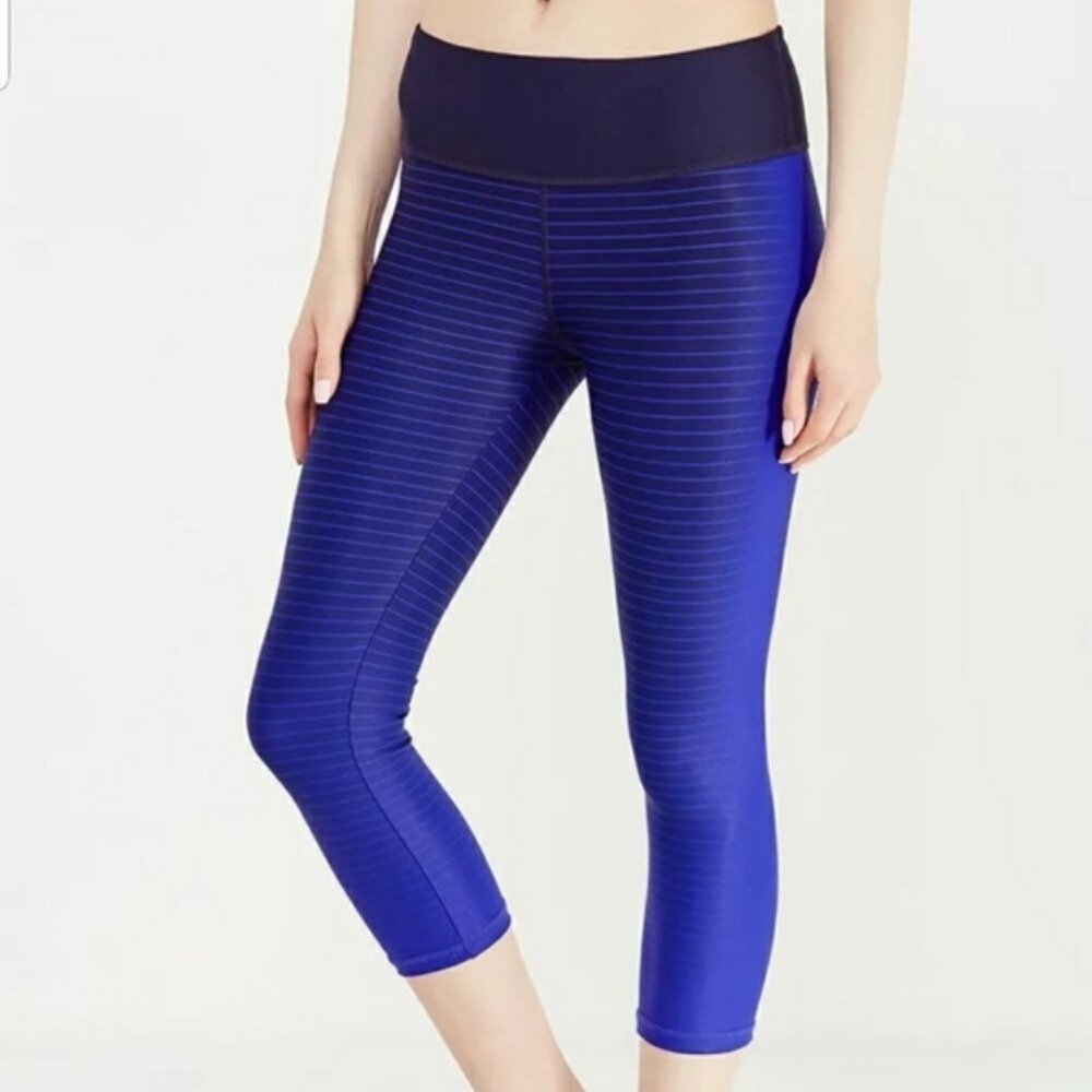 GapFit Blue Ombré Stripe Cropped 3/4 Leggings - Size S